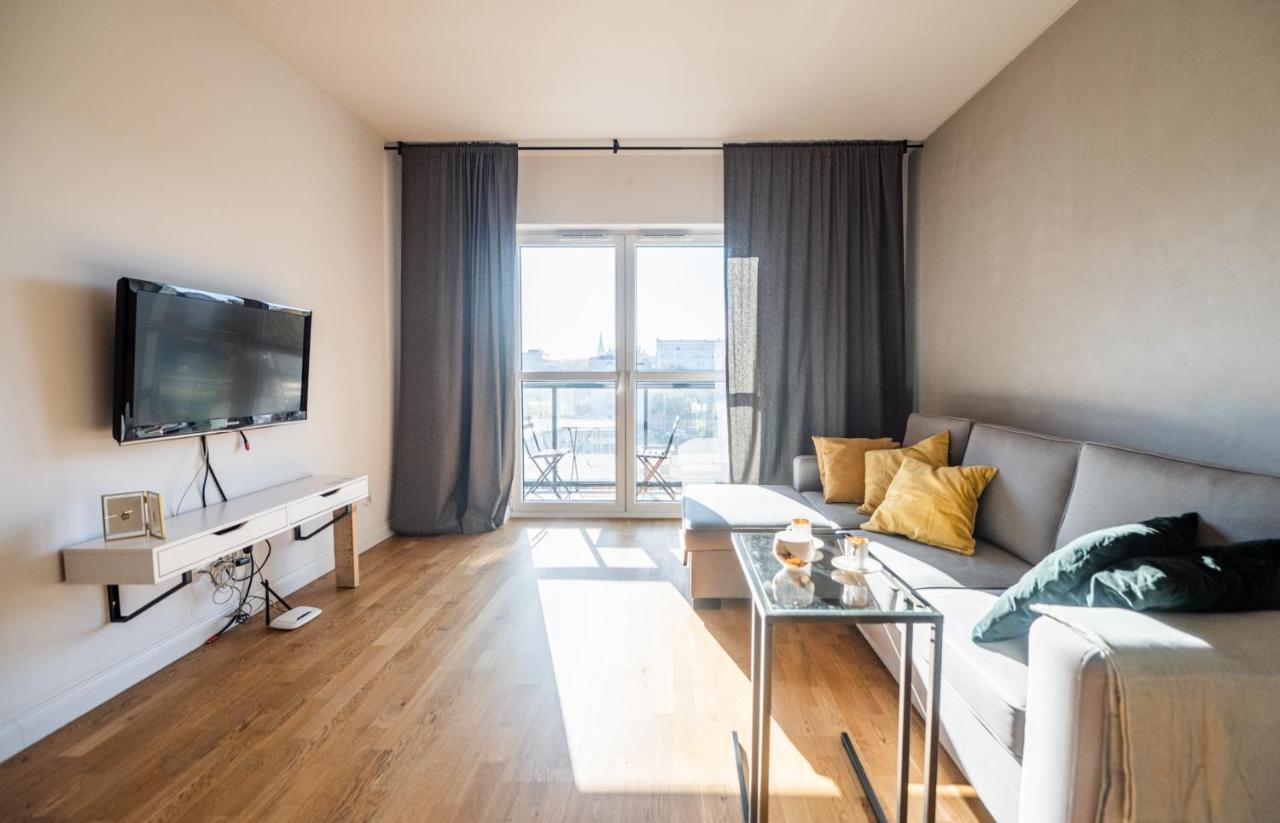 Krucza Apartment ~ Self Check-In 24H ~ Parking And Lift Wroclaw Bagian luar foto