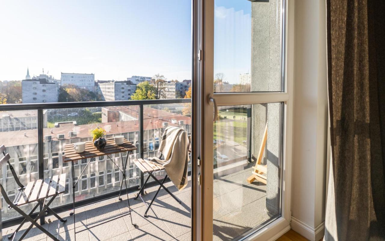 Krucza Apartment ~ Self Check-In 24H ~ Parking And Lift Wroclaw Bagian luar foto