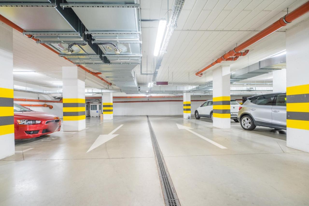 Krucza Apartment ~ Self Check-In 24H ~ Parking And Lift Wroclaw Bagian luar foto