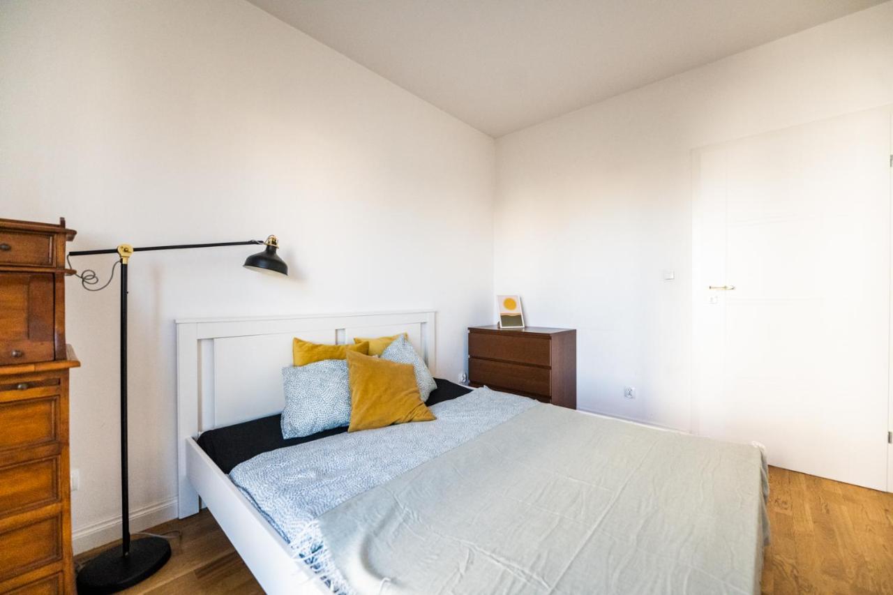 Krucza Apartment ~ Self Check-In 24H ~ Parking And Lift Wroclaw Bagian luar foto